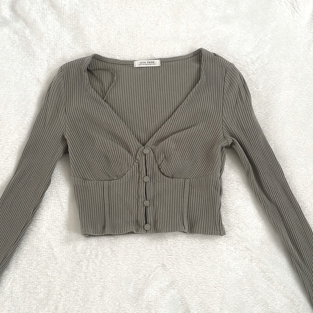 12th tribe Green Long Sleeve (Cropped) Size SM